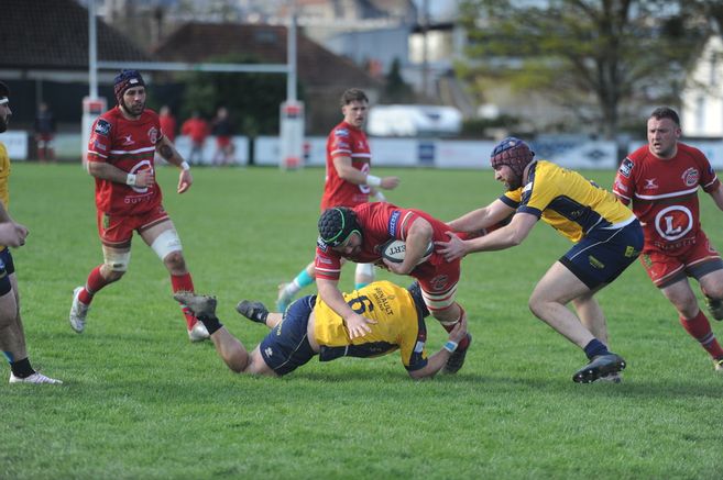 , Le Rugby Club Auxerrois rechute à Versailles, dans des conditions dantesques