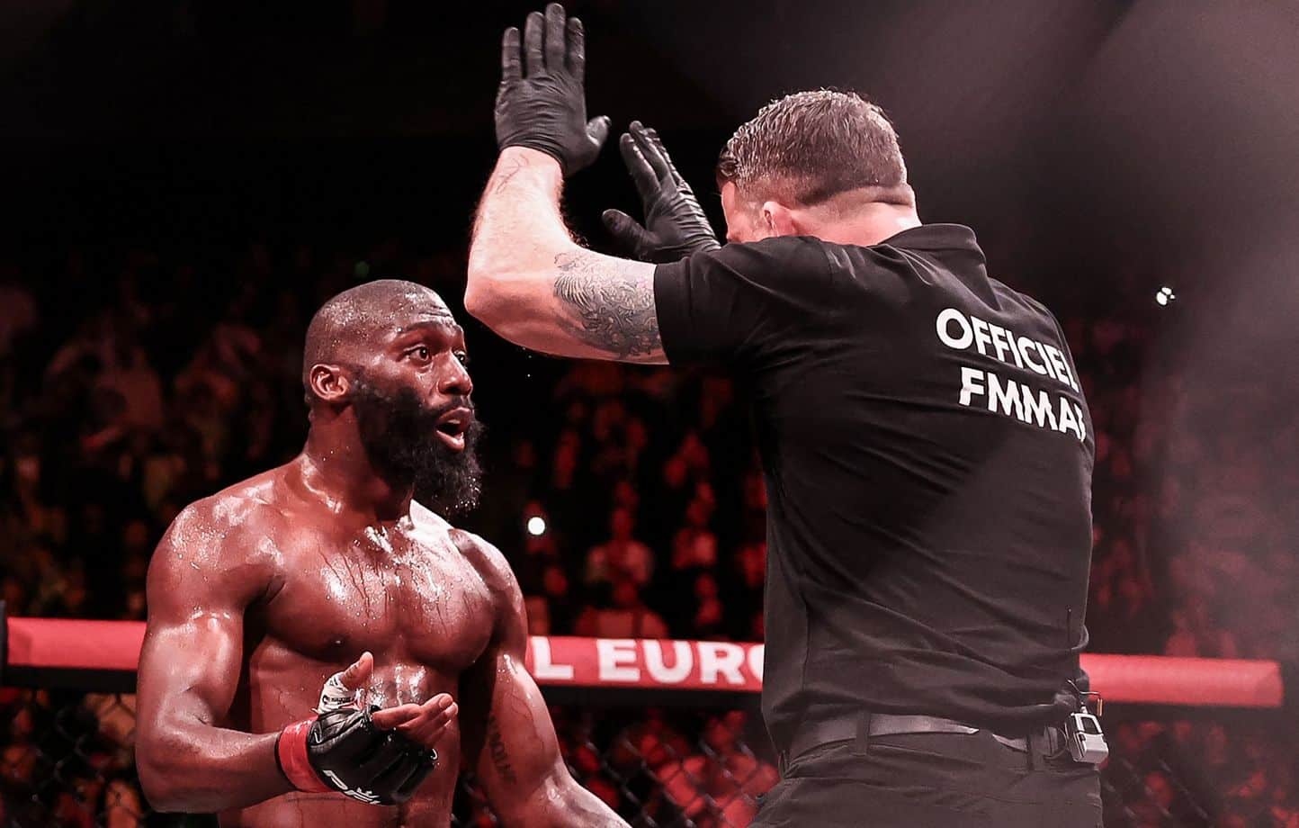 , MMA : Doumbè refuse le mot « défaite », Baki se marre et l’arbitre se lave les mains