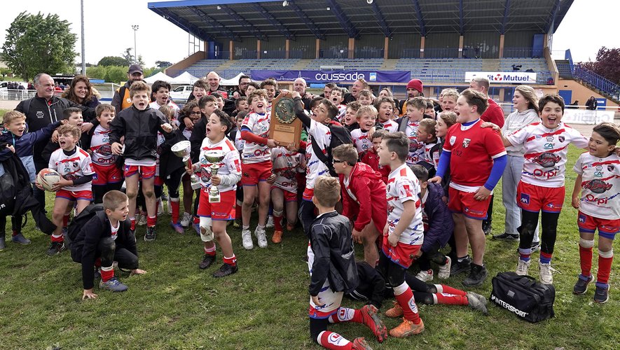 , Caussade. Le bouclier du tournoi Bas-Quercy Rugby aux jeunes du SCN