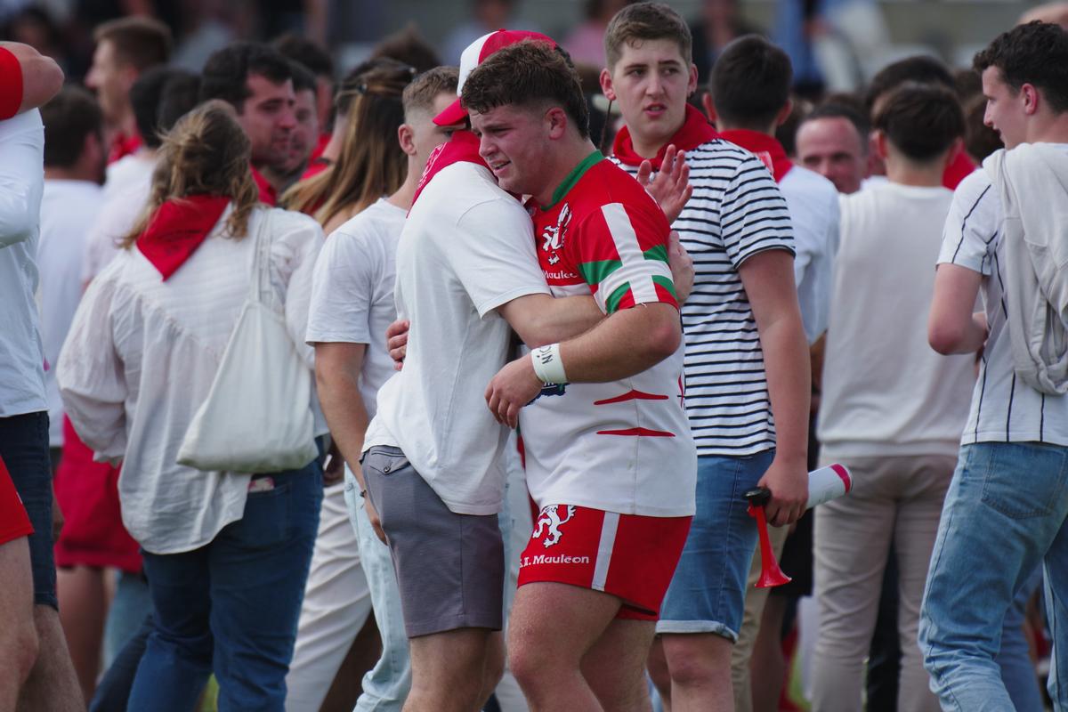 Les larmes de bonheur sur les visages mauléonais, après cette qualification pour la finale de Fédérale 1.