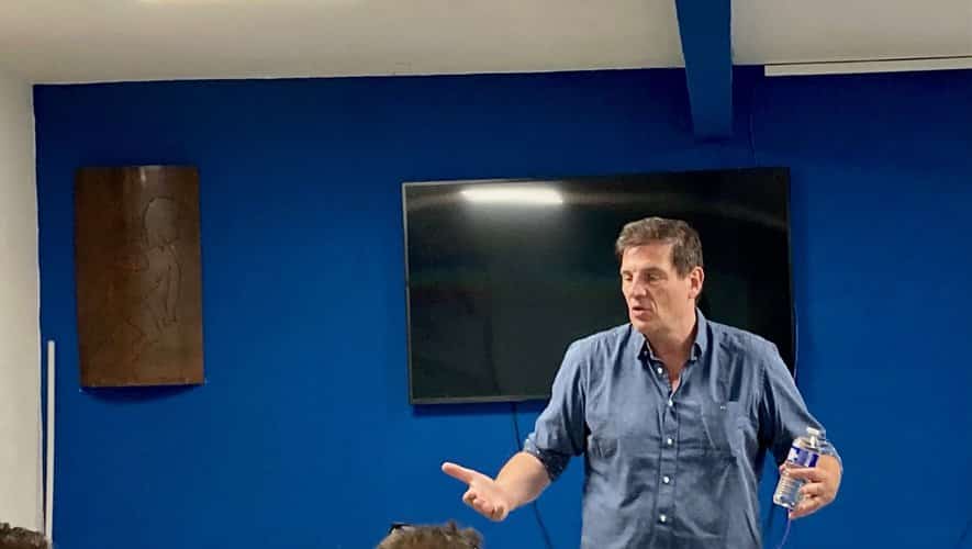 , « Je ne fais pas de politique, je fais du rugby » : Le président de la FFR Florian Grill fait campagne à Castres