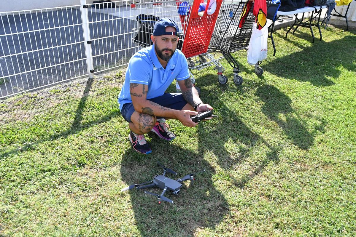 Yoann Marsac filme l’entraînement en drone.