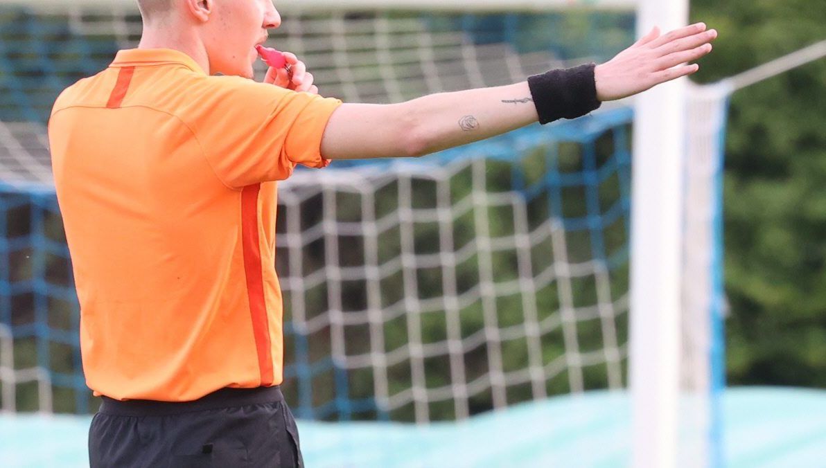 , La Bretagne compte 1735 arbitres de foot selon le CTR en arbitrage de la Ligue régionale de football