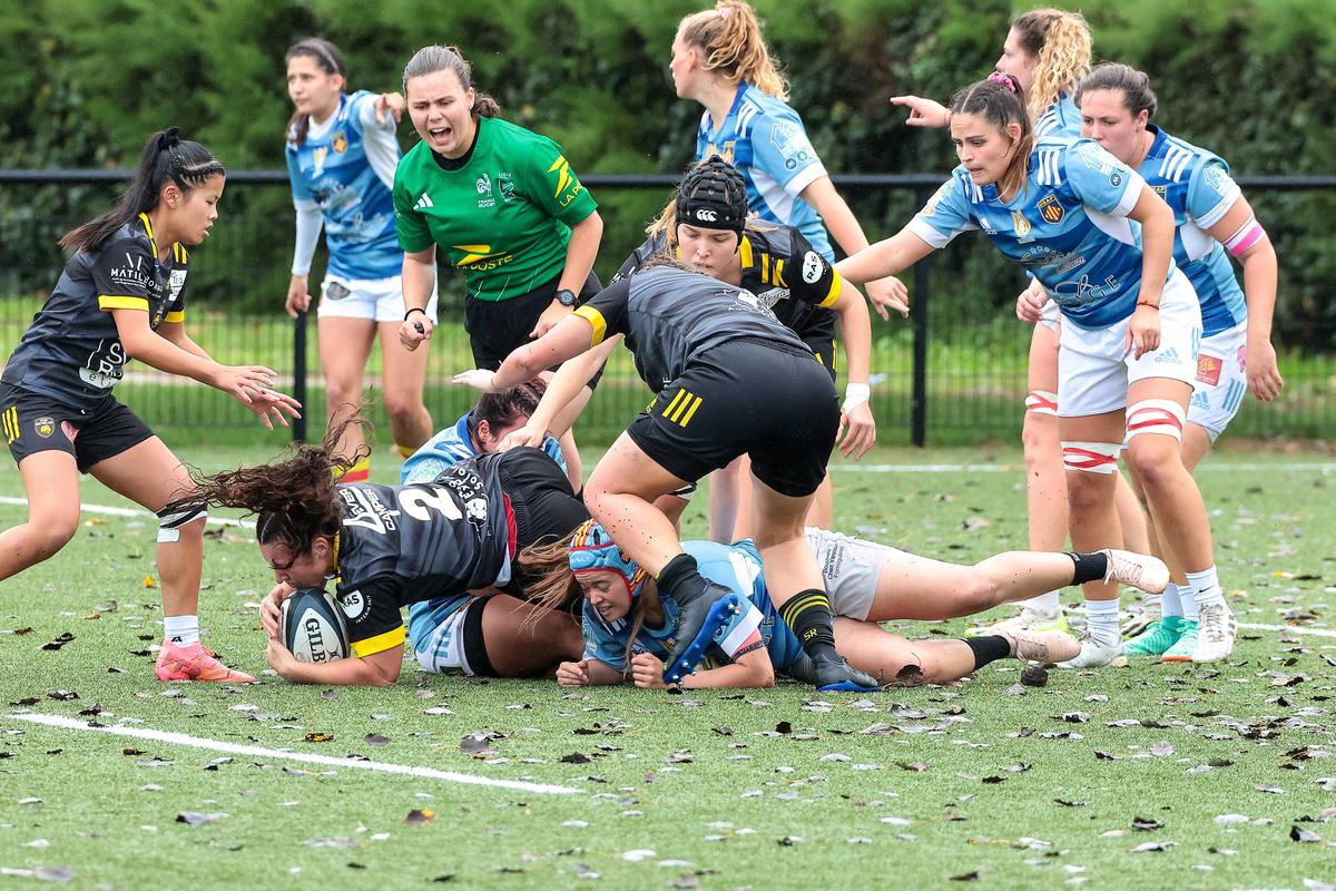 , rugby (Élite 2F) : les Rochelaises auraient pu marquer encore plus le coup face au Stade Français (21–12)
