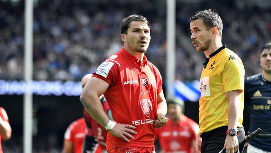 , Antoine Dupont : « Les arbitres veulent du rythme, ça nous convient »… Le joueur star ne s’inquiète pas de l’arbitrage en Champions Cup