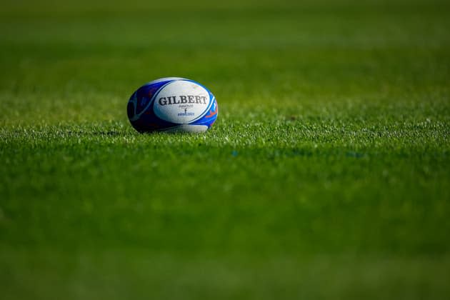 , &laquo;&nbsp;Une goutte d&rsquo;eau qui fait d&eacute;border un vase d&eacute;j&agrave; bien plein&nbsp;&raquo;, un jeune rugbyman suspendu vingt ans pour avoir frapp&eacute; un arbitre