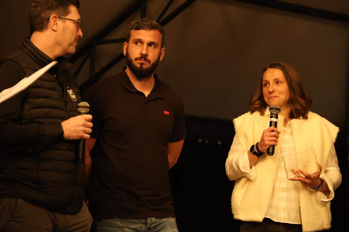 Doriane Constanty a reçu l’Étoile d’honneur des mains d’Aymeric Mascrès, de « Raffut », et de Jérôme Bosviel.