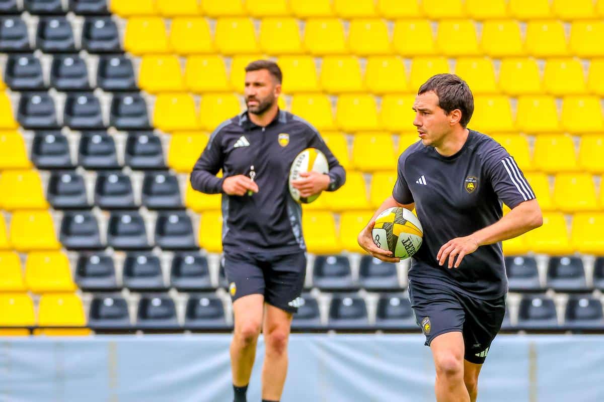 Le staff des Espoirs, Romain Sazy et Baptiste Gatuingt (au 1er plan), pourrait être impliqué la saison prochaine.