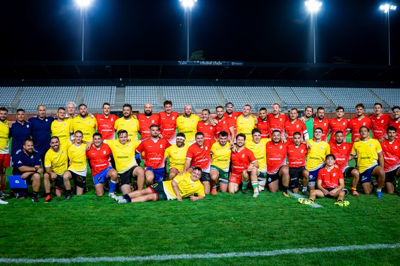 Une photo de famille pour terminer la journ&eacute;e.