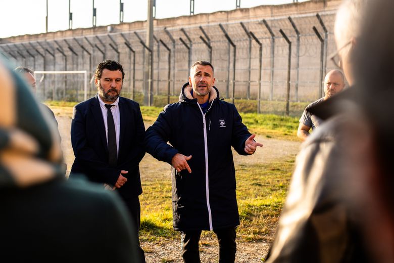 Régis Peyronnet, chargé de projet et Richard Monteil, directeur adjoint du centre pénitentiaire.