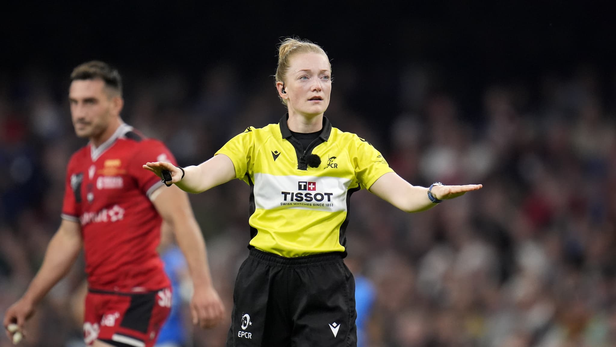 , Véritable pionnière, Hollie Davidson va écrire l’histoire et devenir la première femme à arbitrer un match du Tournoi des 6 nations masculin
