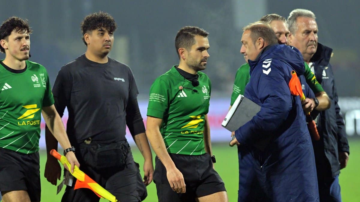 , Violences et incivilités envers les arbitres : pourquoi la FFR durcit le ton avec le rugby professionnel