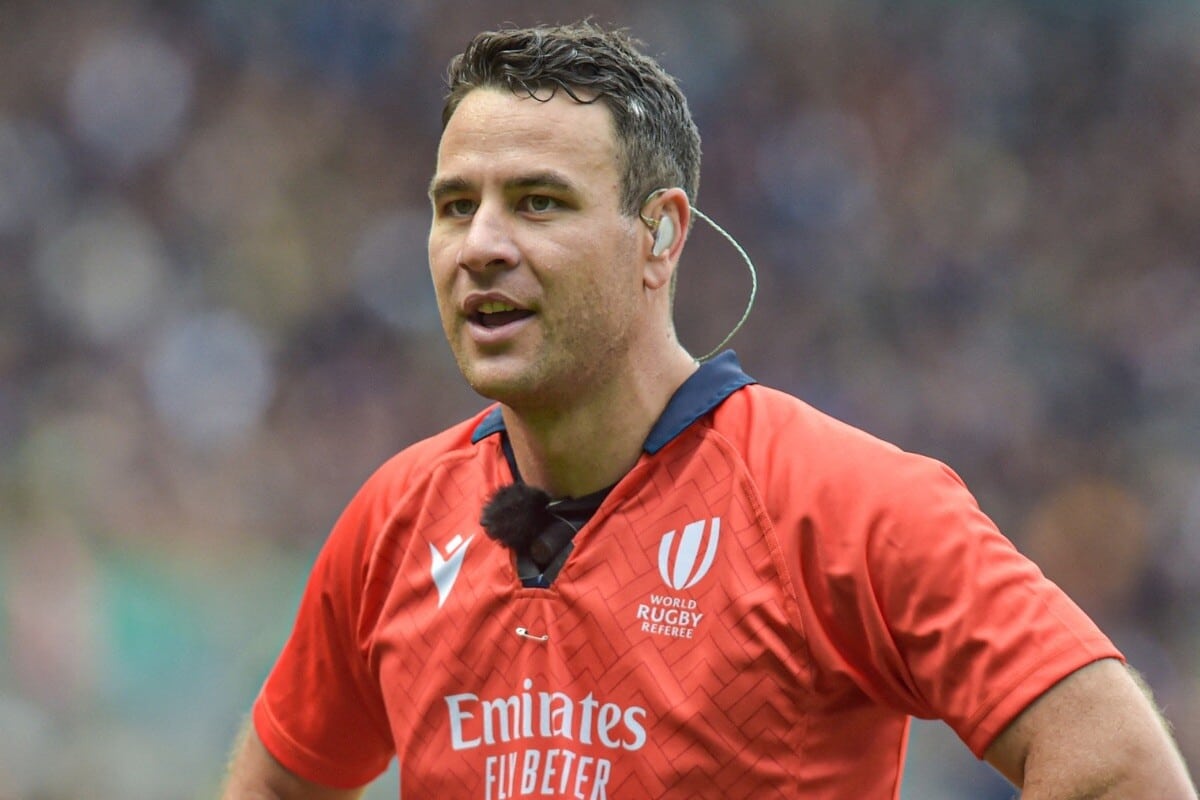 , Ben O’Keeffe pointé du doigt par la fédération pour une erreur d’arbitrage en Super Rugby